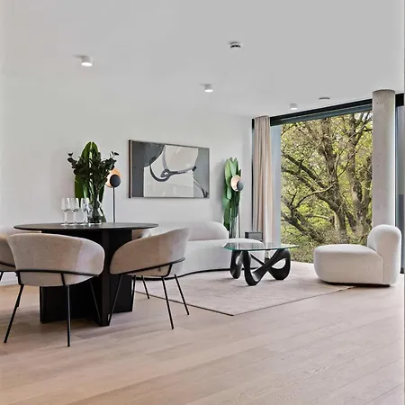 Chic 1br In Ville-haute Near Attractions & Wi-fi *