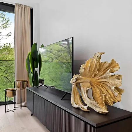 Apartment Chic 1br In Ville-haute Near Attractions & Wi-fi Luxembourg